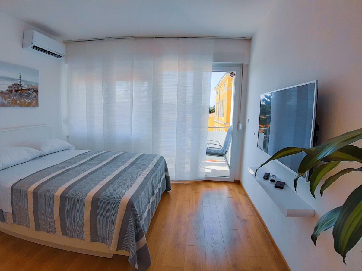 City Center Studio 4 Two Пула Экстерьер фото